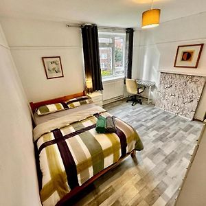 Kamer met een King Size Bed